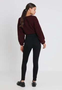 Noisy May Petite Nmella Super - Jeans Skinny Fit - Black 10 Noisy May Petite Nmella Super - Jeans Skinny Fit - Black -Noisy May 8121ffed82fc4566a70b32919983db72