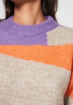 Noisy May Nmabstra- Trui - Vibrant Orange -Noisy May 836960e5a8c246ca812743e9e20bd1c3