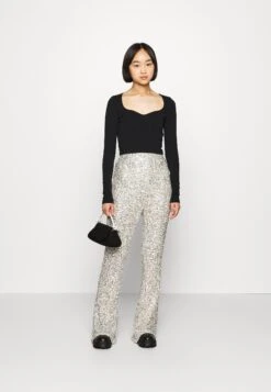 Noisy May Petite Nmkerry Corset Cropped - Longsleeve - Black -Noisy May 8427fa91749346caa1d90828f627232b