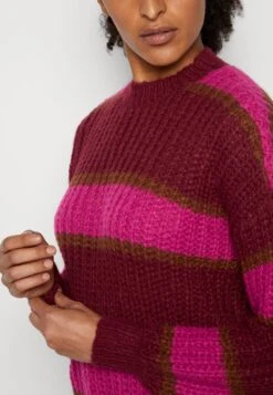 Noisy May Nmadele Fluffy O-Neck - Trui - Windsor Wine -Noisy May 8b7224b6b45c4df1ae08ad609ac7fae2