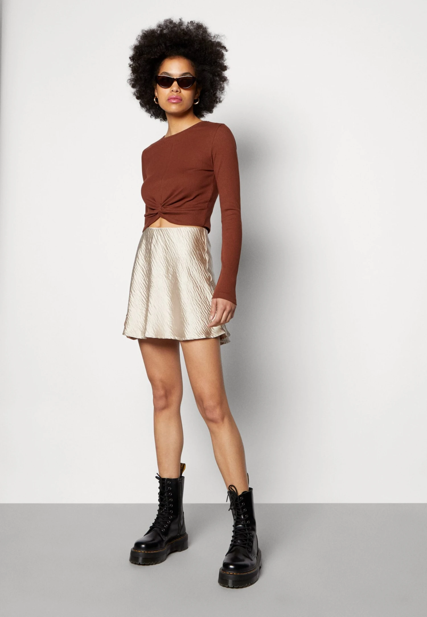 Noisy May Nmdrakey Twiggi - Longsleeve - Cappuccino 6 Noisy May Nmdrakey Twiggi - Longsleeve - Cappuccino - Afbeelding 4