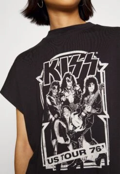 Noisy May Petite Nmhailey Kizz- T-Shirt Print - Obsidian/Kizz -Noisy May 8f6006f3427d41f095fb93b30415bfdc