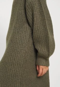 Noisy May Petite Nmrobina High Neck Dresss - Gebreide Jurk - Kalamata -Noisy May 91e1d49ea23b435e9a16c2bd7d702ba4