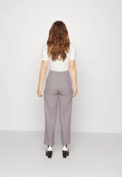 Noisy May Petite Nmdrewie Straight Pants Petite- Broek - Titanium -Noisy May 954fb0cb5e8e4362a4c90025edbfaaab