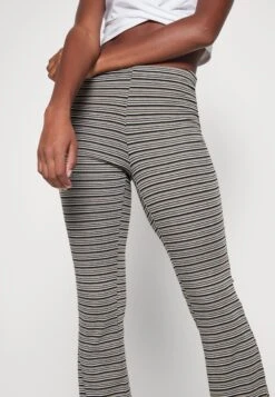 Noisy May Nmmaggie Pant - Legging - Taupe Gray -Noisy May 95716d59849045cd9201eb42ebe48e7c