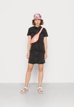 Noisy May Nmjoys Dress - Spijkerjurk - Black Denim 8 Noisy May Nmjoys Dress - Spijkerjurk - Black Denim -Noisy May 996e4e307ea94f95ba083b47d1fa8886