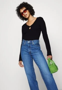 Noisy May Nmmaya Vneck Keyhole - Longsleeve - Black -Noisy May a06ca6acd20e4d8496f87b6e146bccaa