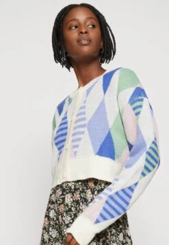 Noisy May Nmella Cropped Cardigan - Vest - Eggnog 11 Noisy May Nmella Cropped Cardigan - Vest - Eggnog -Noisy May a2df9067c57c4d888b21dd185827f90e