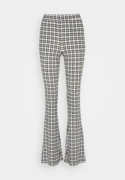Noisy May Nmsally Pasa Pant - Broek - Bright White/Black -Noisy May a43ec479dc2347638a0784fbb749904c
