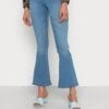 Noisy May Nmsallie Flare - Bootcut Jeans - Light Blue Denim -Noisy May a74dd790cea144bdb731e0d3d04b729c