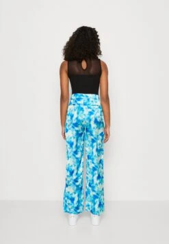 Noisy May Nmtalia Pants - Broek - Azure Blue -Noisy May ad8351ef83ee408e9f32df43cc56116e