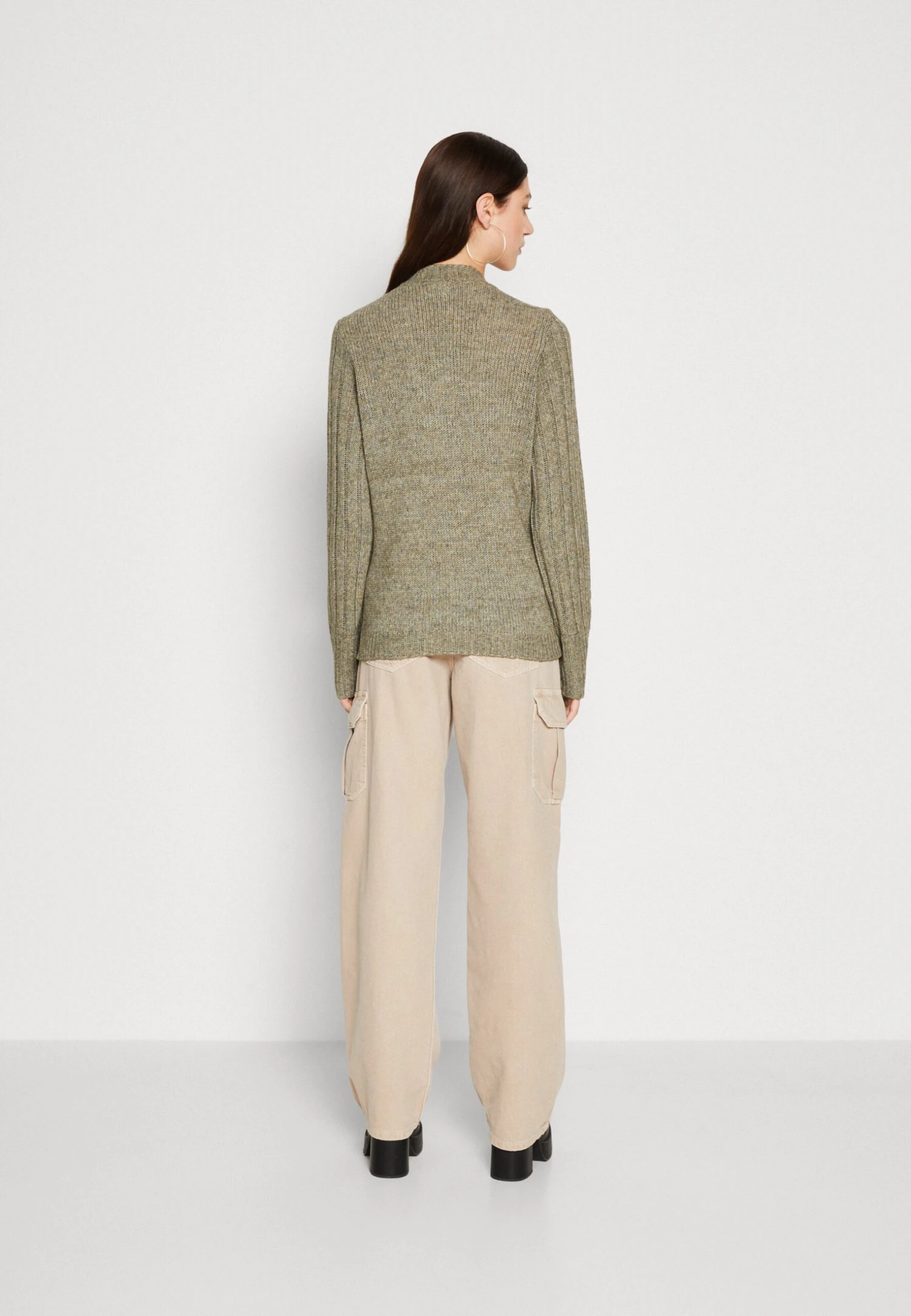 Noisy May Nmnina High Neck - Trui - Kombu Green Melange 5 Noisy May Nmnina High Neck - Trui - Kombu Green Melange - Afbeelding 3
