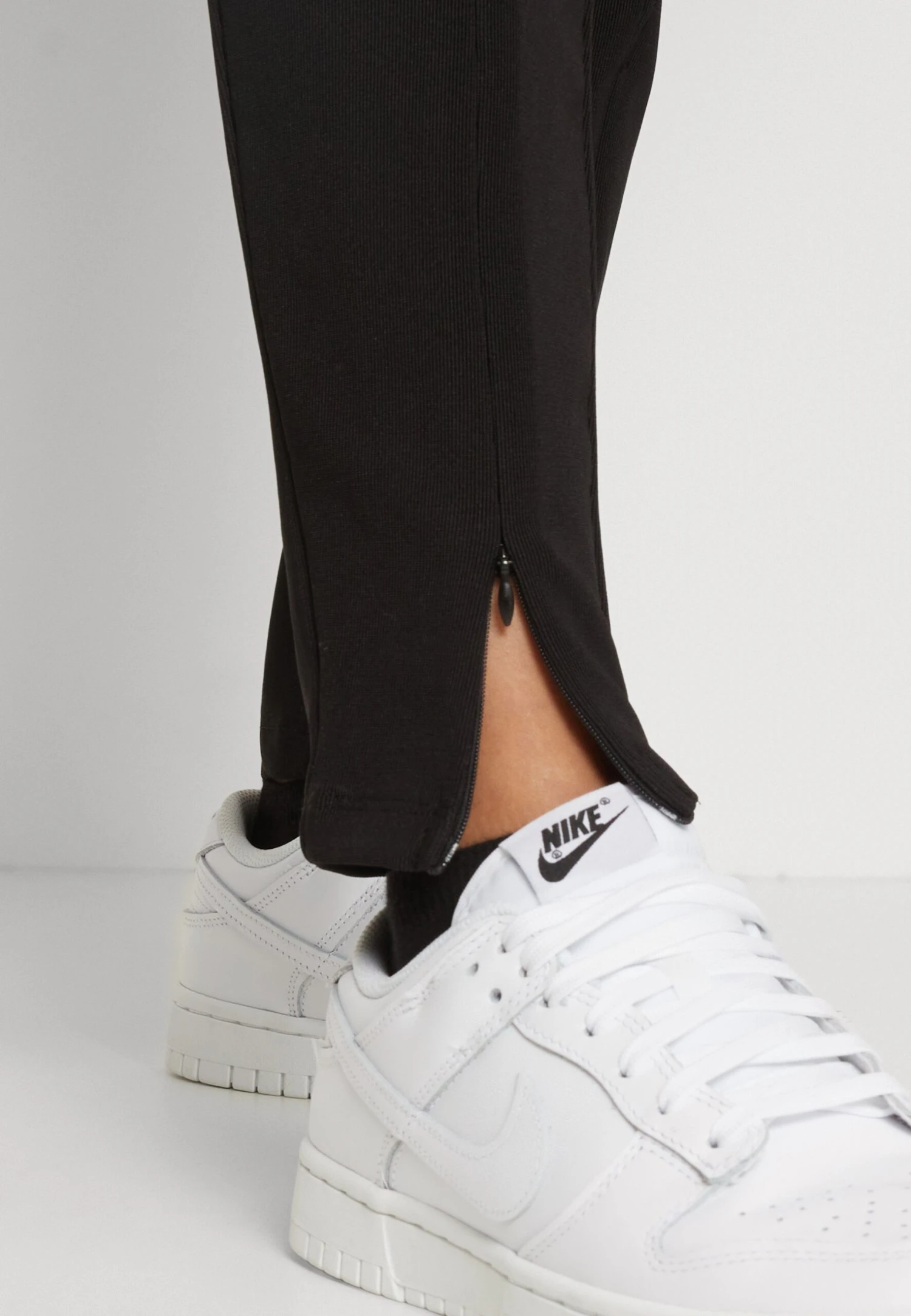 Noisy May Nmsallie Front Detail - Legging - Black 8 Noisy May Nmsallie Front Detail - Legging - Black - Afbeelding 6