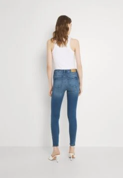 Noisy May Nmkimmy - Jeans Skinny Fit - Light Blue Denim -Noisy May b4a0a1a84f2a44f499c137401ecf06f5
