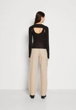 Noisy May Nmtokyo Cut Out - Longsleeve - Black -Noisy May b5851aba5e2d46c2a21906d7712363c7