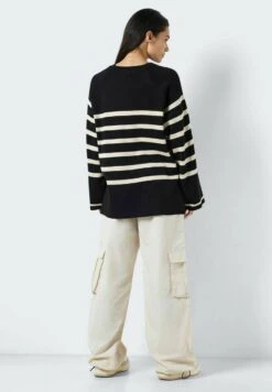 Noisy May Gestreifter - Trui - Black -Noisy May bbba880ebb0f4eb79dc8b518c38e433d