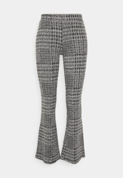 Noisy May Petite Nmtowny Pant- Broek - Black 10 Noisy May Petite Nmtowny Pant- Broek - Black -Noisy May bbf4ea218a4f4dc5a356b435d77c5067