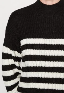 Nmclaire Highneck Dress - Gebreide Jurk - Black/White/Citronelle -Noisy May bc0336919a2043e69bdeb222e8a34f44