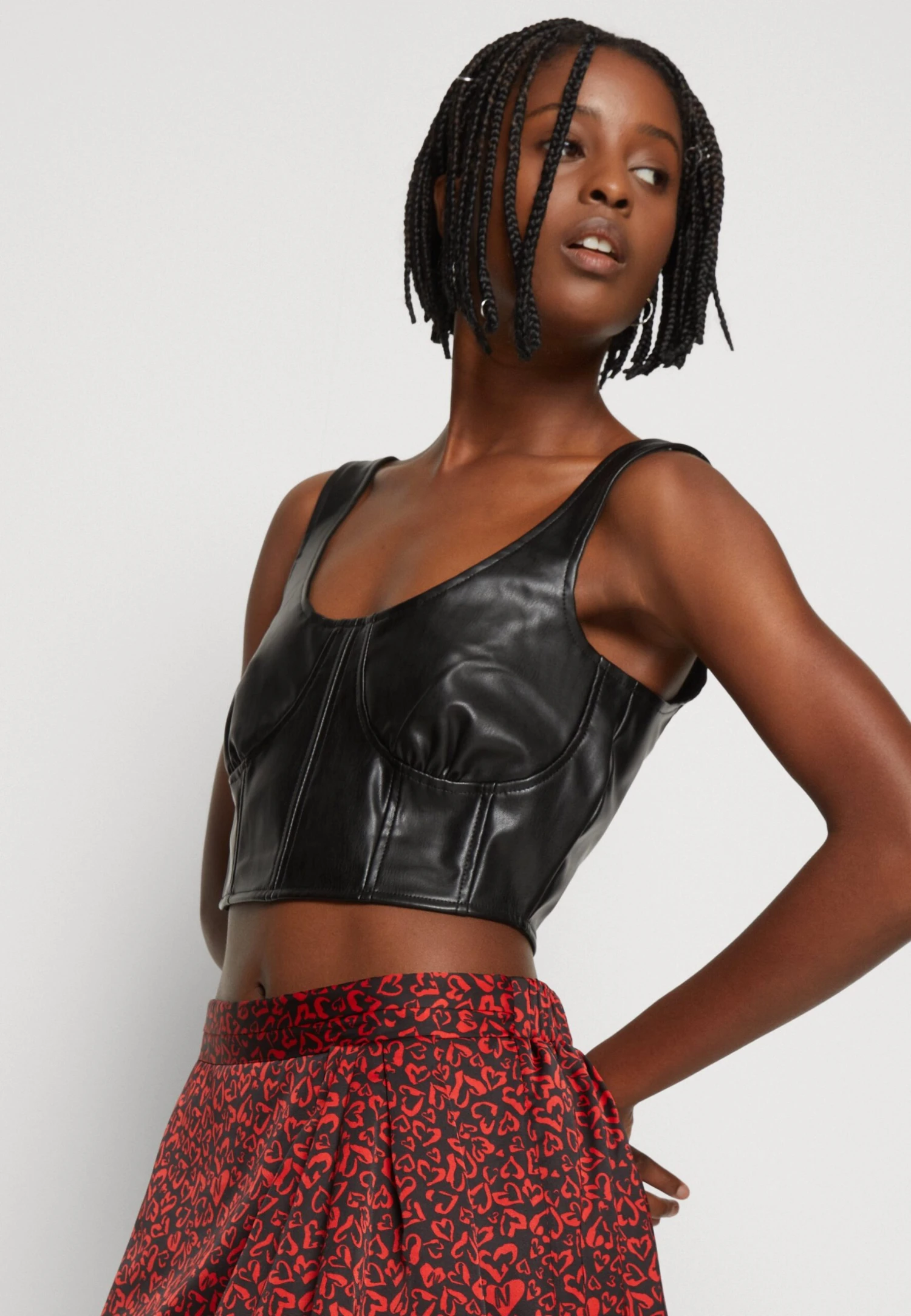 Noisy May Nmpaulo Crop Top - Top - Black 6 Noisy May Nmpaulo Crop Top - Top - Black - Afbeelding 4
