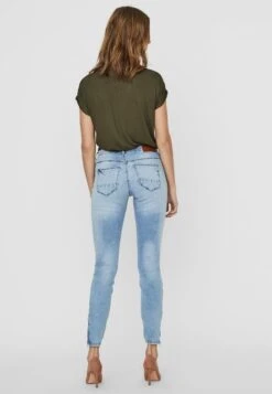 Noisy May Slim Fit Jeans - Light Blue Denim -Noisy May bdde76a3c1a2488abfba97beb97fd9ed