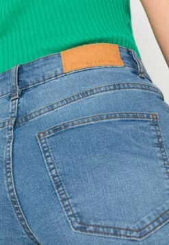 Noisy May Nmbe Lucy - Jeansshort - Light Blue Denim -Noisy May bffe9e2324504b5f80729a3b6cae0569