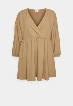Nmcatie Wrap Dress Curve - Jurk - Tigers Eye -Noisy May c899d80c411a40dea8c4cf43ac10a808