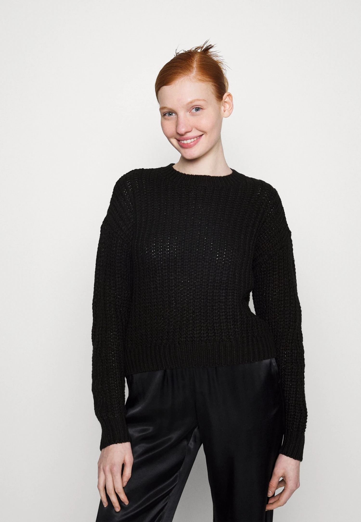 Noisy May Nmcharlie L S O Neck- Trui - Black 3 Noisy May Nmcharlie L S O Neck- Trui - Black