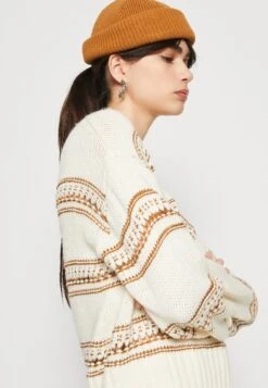 Noisy May Nmbibbi O-Neck - Trui - Eggnog 11 Noisy May Nmbibbi O-Neck - Trui - Eggnog -Noisy May ce14eb82329145e3b0e8fc817e8c34d5