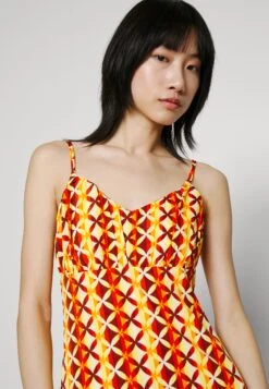 Noisy May Nmrue Strap- Jurk - Pastel Yellow -Noisy May d03d5a4891c74ad69d8ccef3ad8d4bf0