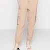 Noisy May Petite Pant Petite - Cargobroek - Beige 1 Noisy May Petite Pant Petite - Cargobroek - Beige -Noisy May d0e79130ce324d4bb426cd87a71d1226