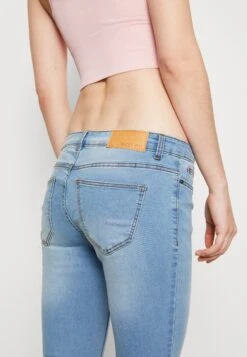 Noisy May Nmallie- Jeans Skinny Fit - Light Blue Denim -Noisy May d1cee252e19948ae82cedbefb26217a9