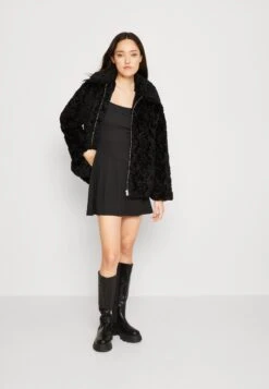 Noisy May Nmkarina Skater Dress - Jerseyjurk - Black -Noisy May d34778a9b3b8451d8c5d30e7bef0034e