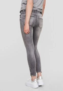 Noisy May Slim Fit Jeans - Light Grey Denim -Noisy May d7d17d142ff94505bd02f12498577940