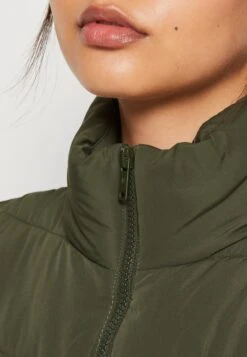 Noisy May Nmdalcon Short - Bodywarmer - Kombu Green -Noisy May d802d97e915449afa3a27e51f632d2ad