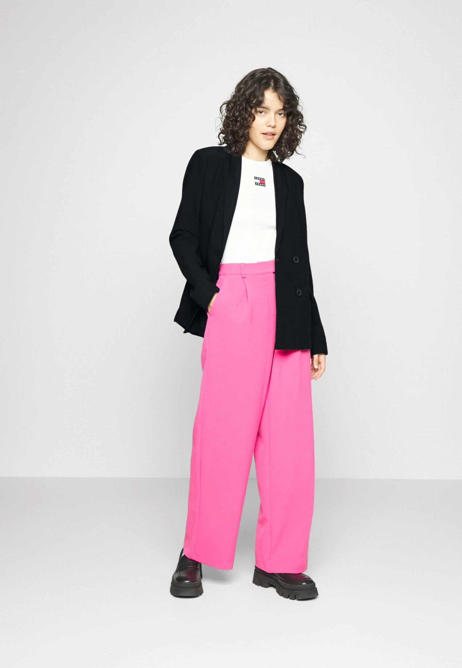 Noisy May Nmcarla- Halflange Jas - Black 4 Noisy May Nmcarla- Halflange Jas - Black - Afbeelding 2