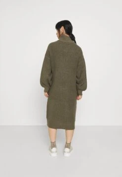Noisy May Petite Nmrobina High Neck Dresss - Gebreide Jurk - Kalamata -Noisy May d997f791431347769c074b4e5adbe485