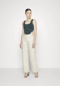 Noisy May Nmluke Straight Front Detail Pant - Broek - Pumice Stone -Noisy May dbcab2ddc09442dc88f4f326ceb26460