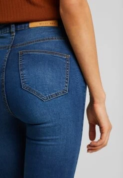Noisy May Callie - Jeans Skinny Fit - Medium Blue Denim 13 Noisy May Callie - Jeans Skinny Fit - Medium Blue Denim -Noisy May dcb46acc3ebd4e3e911bb61592f827ef