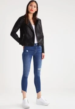 Noisy May -Noisy May ded828fa600048c79d191ee5f4571b87