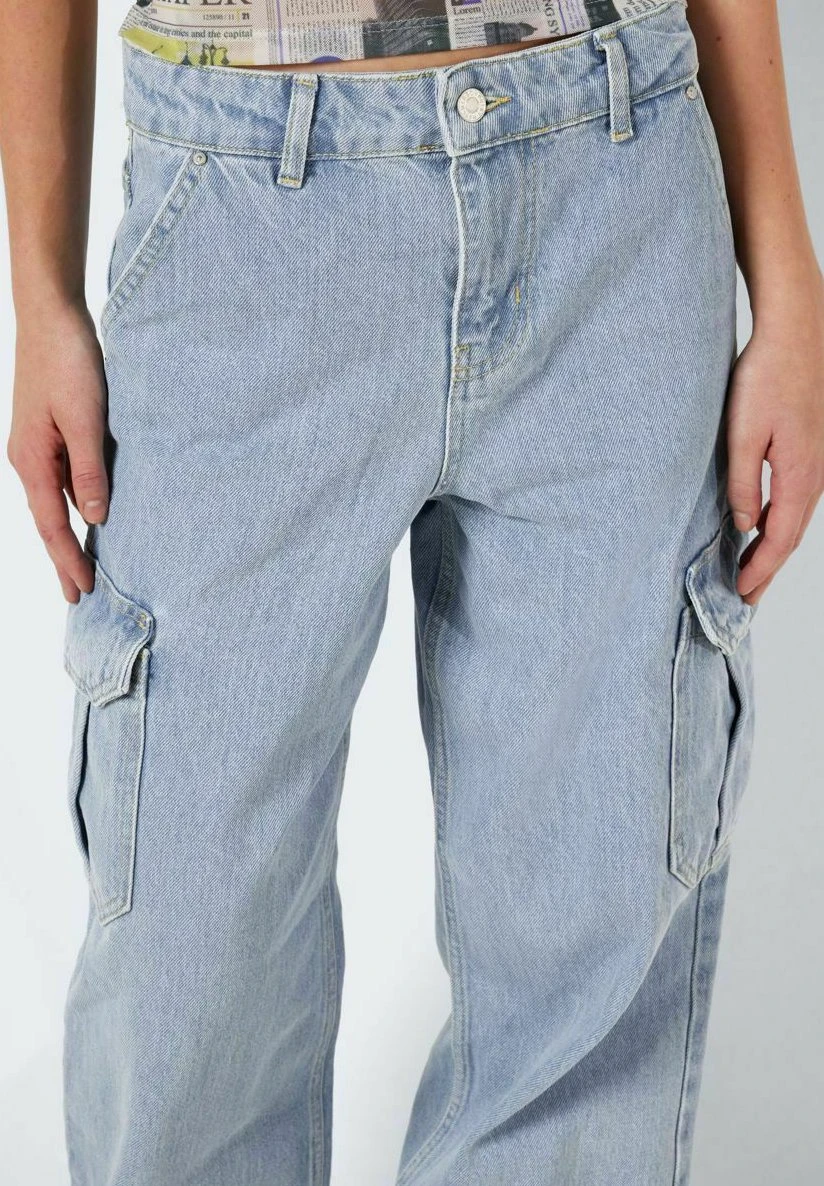 Noisy May Nmalexa Normal Waist - Relaxed Fit Jeans - Light Blue Denim 6 Noisy May Nmalexa Normal Waist - Relaxed Fit Jeans - Light Blue Denim - Afbeelding 4
