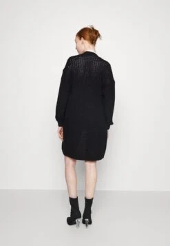 Noisy May Nmcharlie Long - Vest - Black -Noisy May e35456431d0e47a8b4d6a55959641e5c