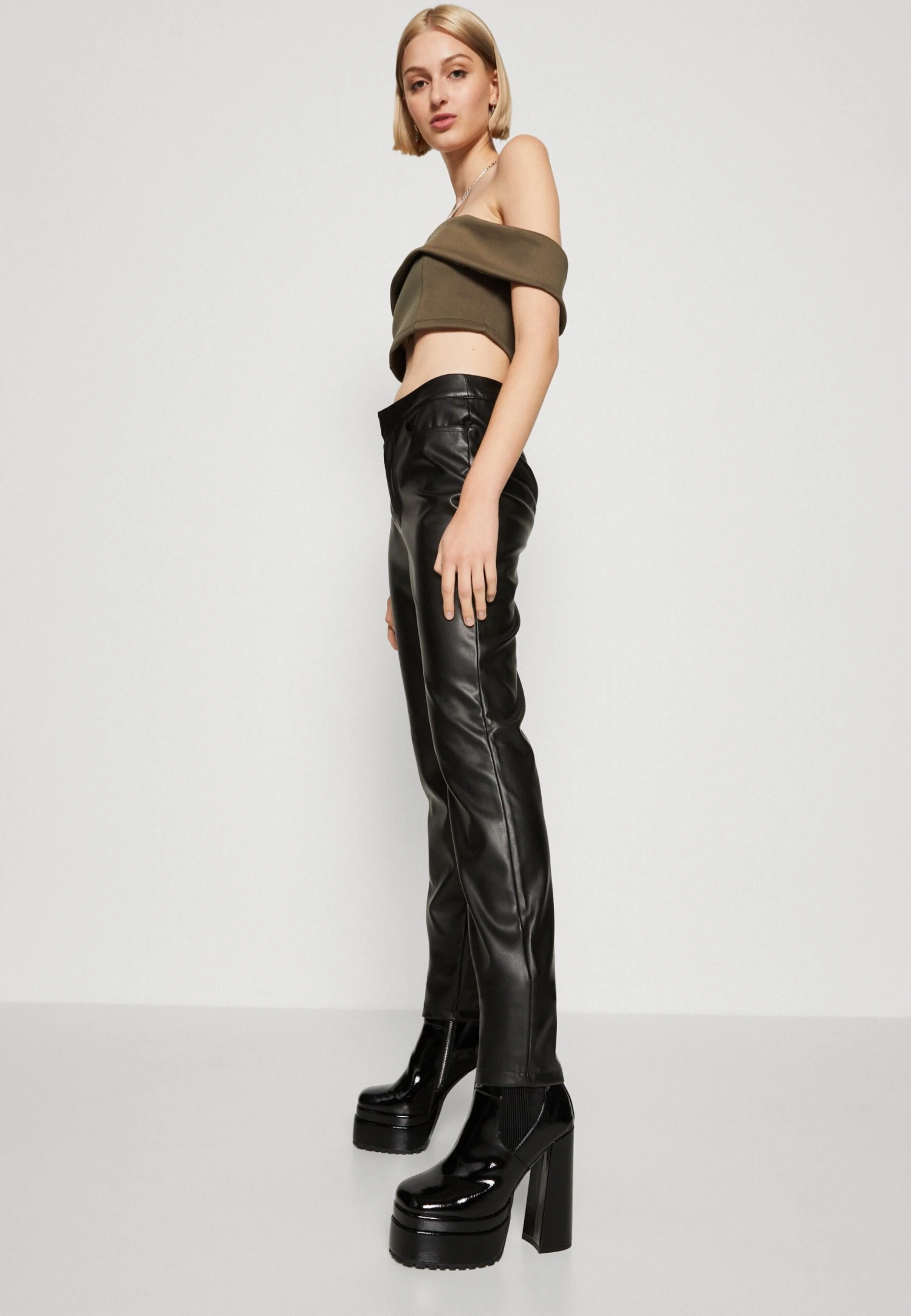 Noisy May Nmandy Moni Ankle Pants- Broek - Black 6 Noisy May Nmandy Moni Ankle Pants- Broek - Black - Afbeelding 4