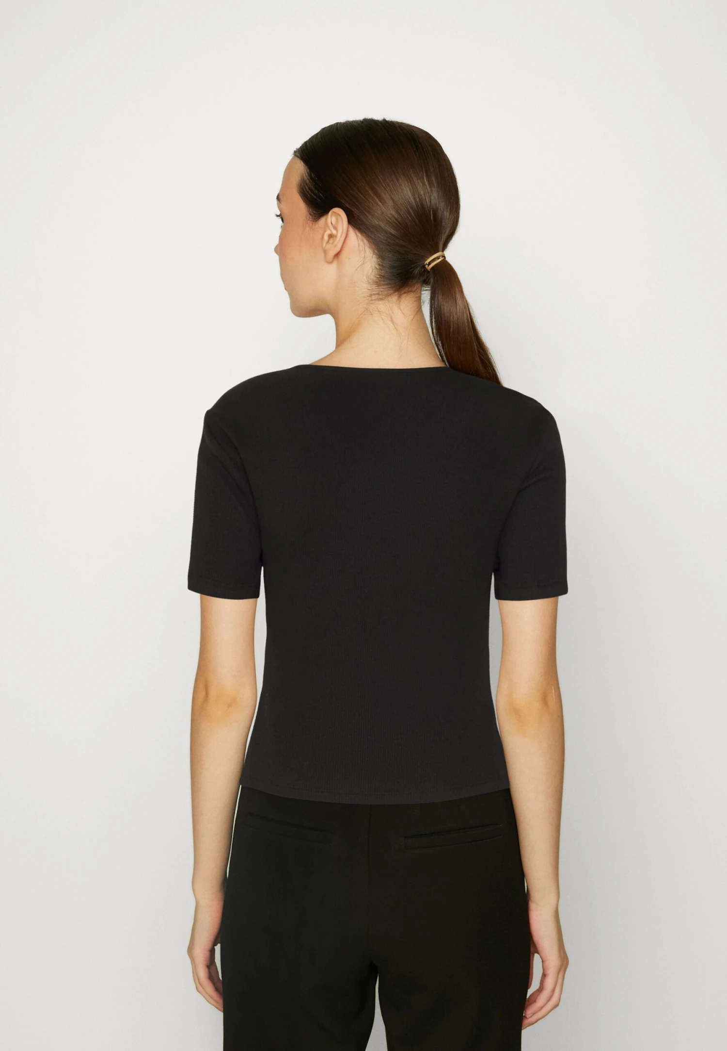 Noisy May Maya O Neck Cutout Noos - T-Shirt Print - Black 5 Noisy May Maya O Neck Cutout Noos - T-Shirt Print - Black - Afbeelding 3