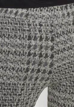 Noisy May Petite Nmtowny Pant- Broek - Black 11 Noisy May Petite Nmtowny Pant- Broek - Black -Noisy May e95938466fde42ca8ab7a7cfec5f8312