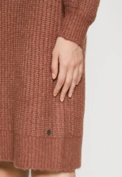 Noisy May Nmrobina High Neck Dress - Gebreide Jurk - Cognac 13 Noisy May Nmrobina High Neck Dress - Gebreide Jurk - Cognac -Noisy May ea1ebfb531ac4d08a56656c0d48a3060