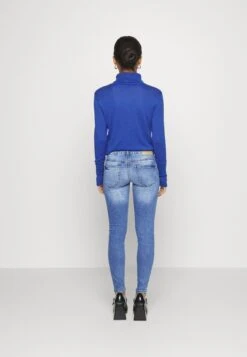 Noisy May Petite Nmeve Petite - Jeans Skinny Fit - Medium Blue Denim 9 Noisy May Petite Nmeve Petite - Jeans Skinny Fit - Medium Blue Denim -Noisy May ec0973cb76d34e3fa85dddef25d4c428