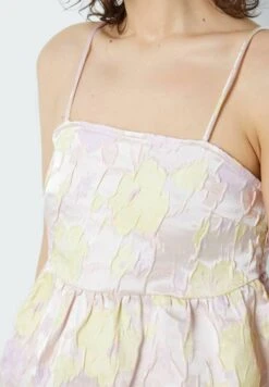 Noisy May Blouse - Cherry Blossom -Noisy May ede77b8989874a88bdcc92d4aeea855a