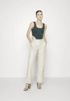 Noisy May Nmluke Straight Front Detail Pant - Broek - Pumice Stone -Noisy May f21abbb813c943308a0f8dfa359d50b2