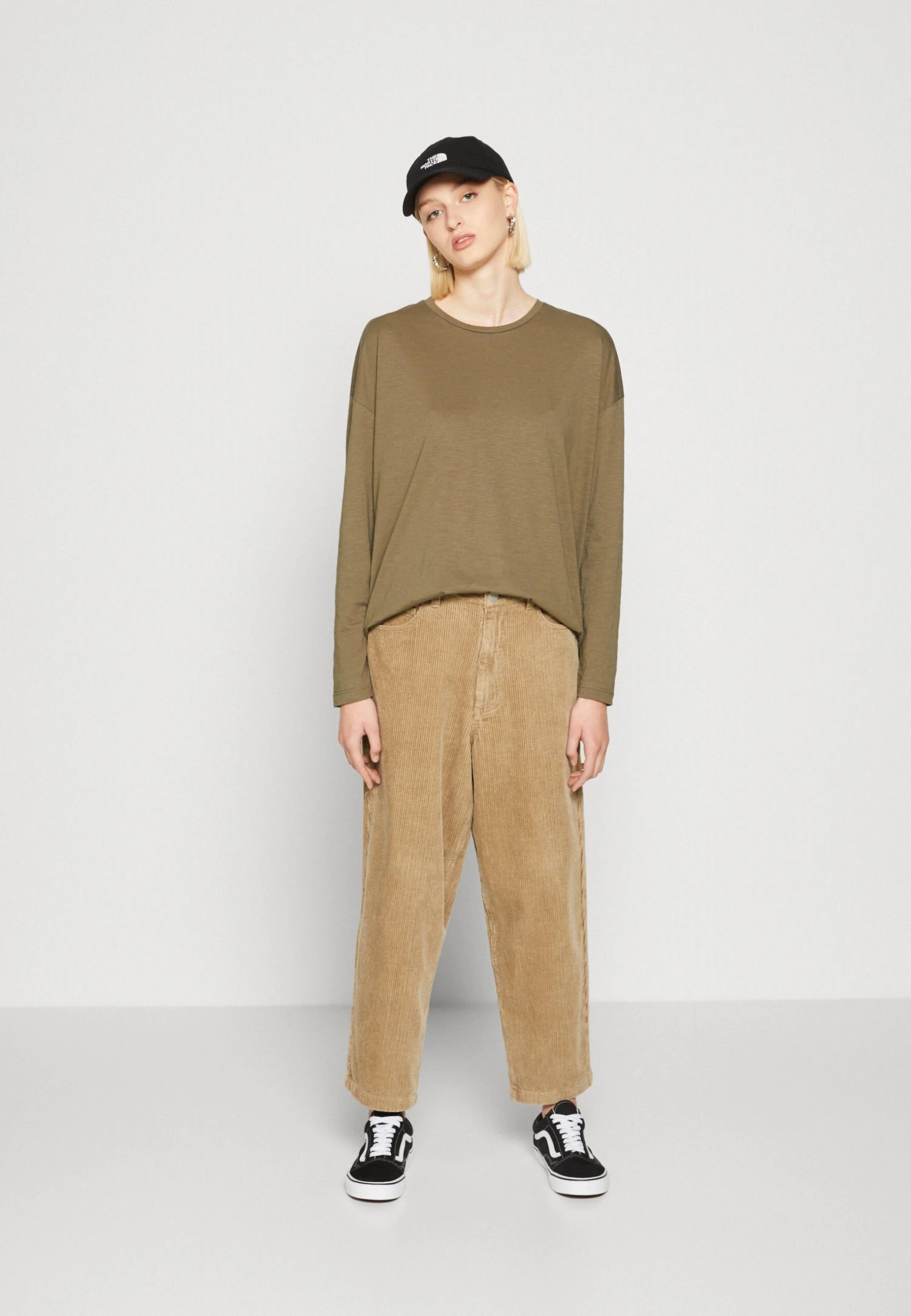 Noisy May Nmmathilde O-Neck- Longsleeve - Kalamata 4 Noisy May Nmmathilde O-Neck- Longsleeve - Kalamata - Afbeelding 2