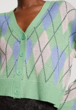 Noisy May Nmkirsty L/S V-Neck - Vest - Absinthe Green -Noisy May f5a28f05a9f84db8bdc983d2c98d5b99